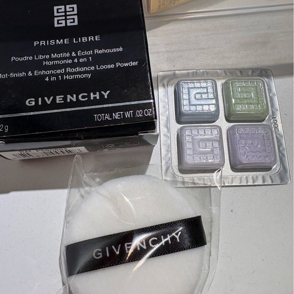Givenchy Prisme Libre 4‑Shade Harmony Powder -